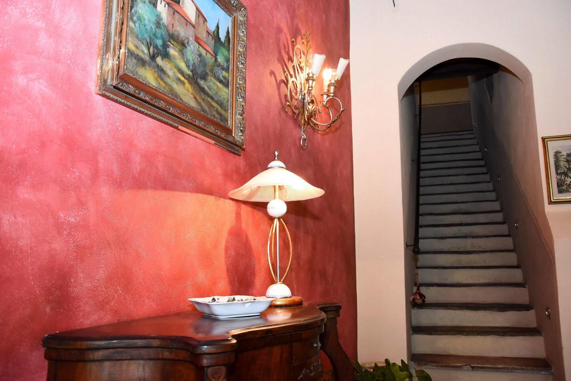 Albergo Dimora Storica Antica Hostelleria كريما المظهر الخارجي الصورة